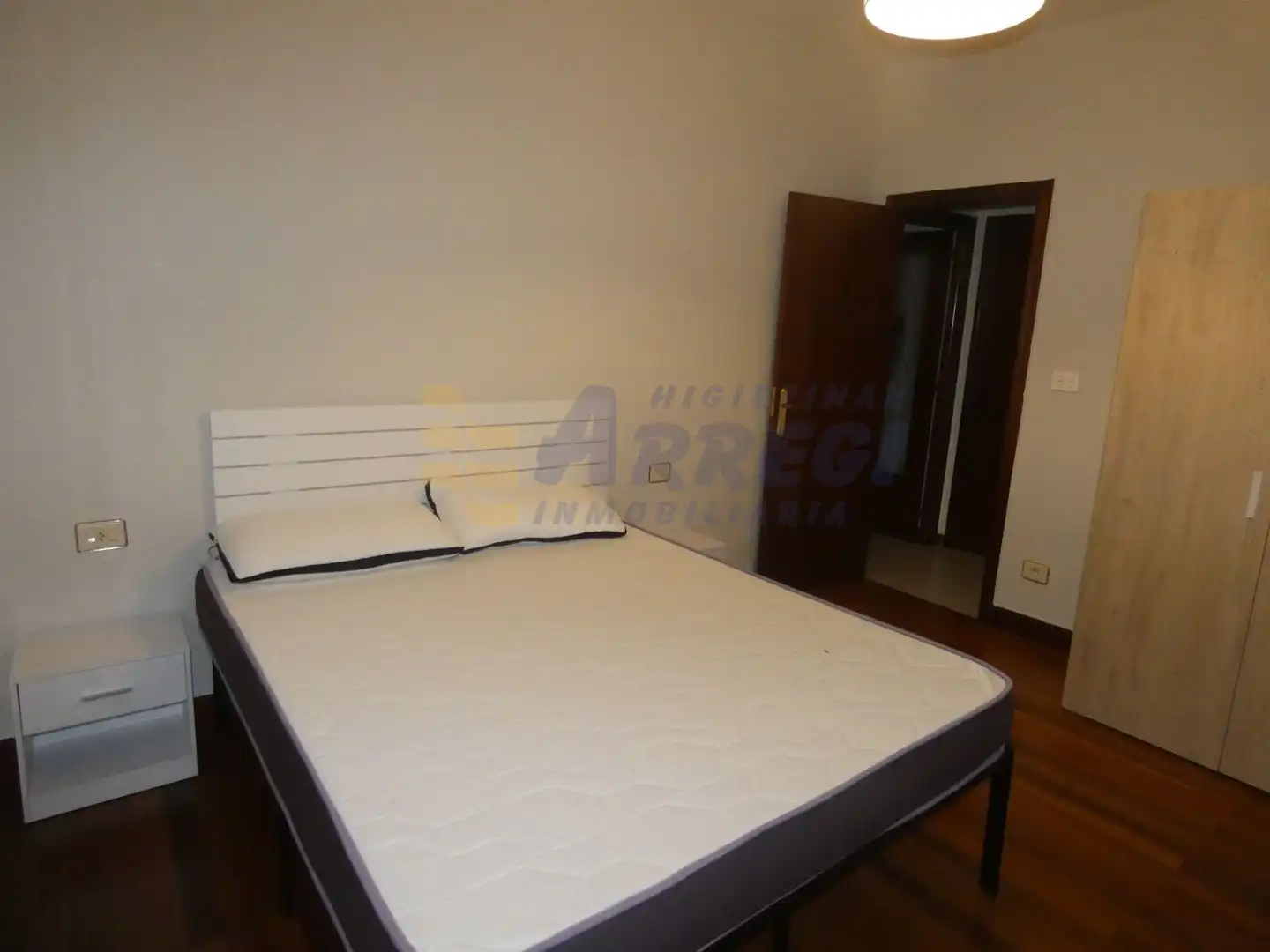 Habitación de Piso en venta en Eibar con Calefacción y Amueblado