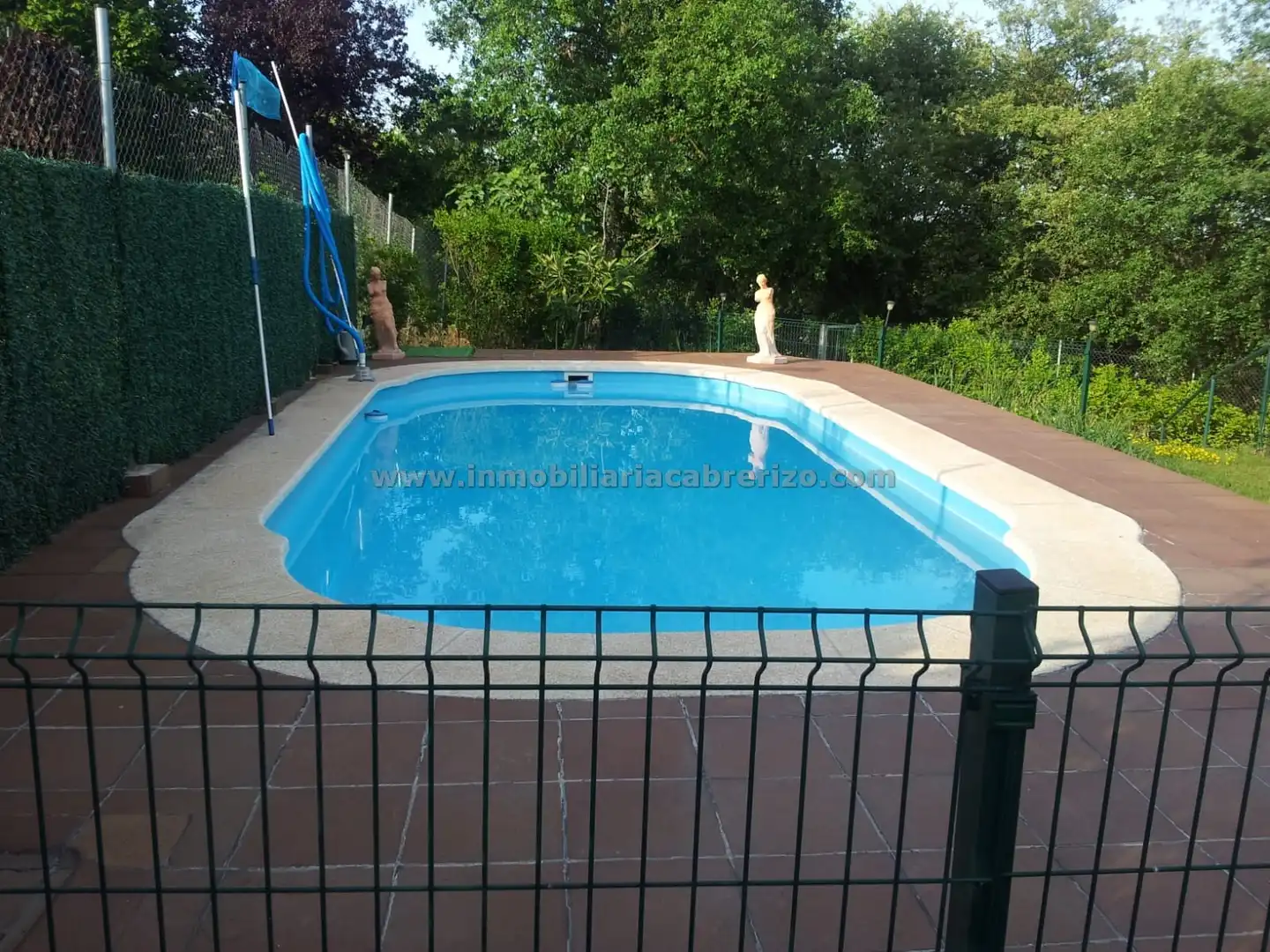 Piscina de Casa o chalet en venta en Sojuela con Calefacción, Jardín privado y Terraza