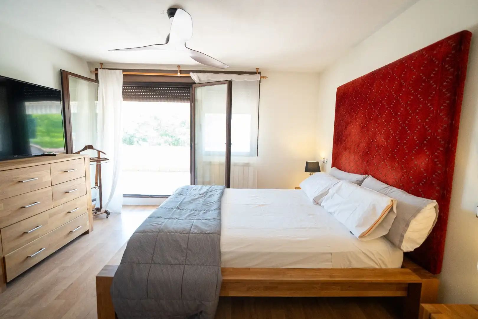 Dormitori de Casa o xalet en venda en Cabanillas de la Sierra amb Jardí privat i Terrassa