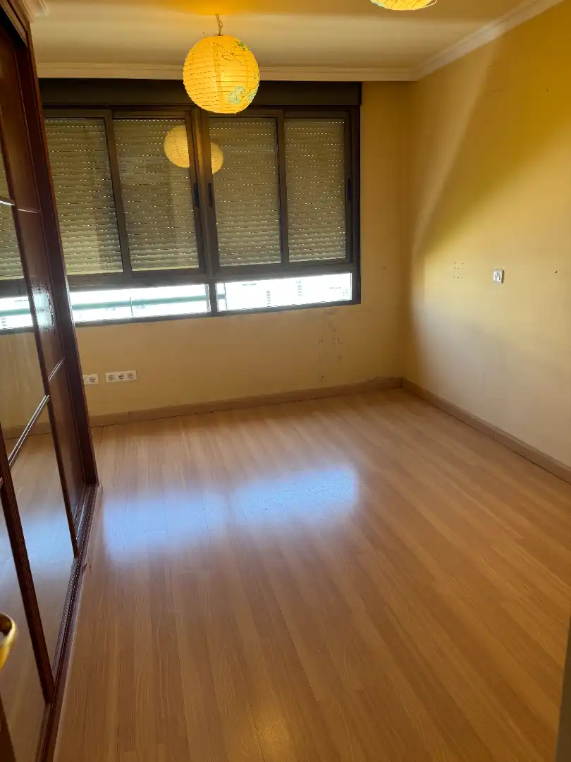 Habitación de Piso en venta en Sevilla con Aire acondicionado, Calefacción y Parquet