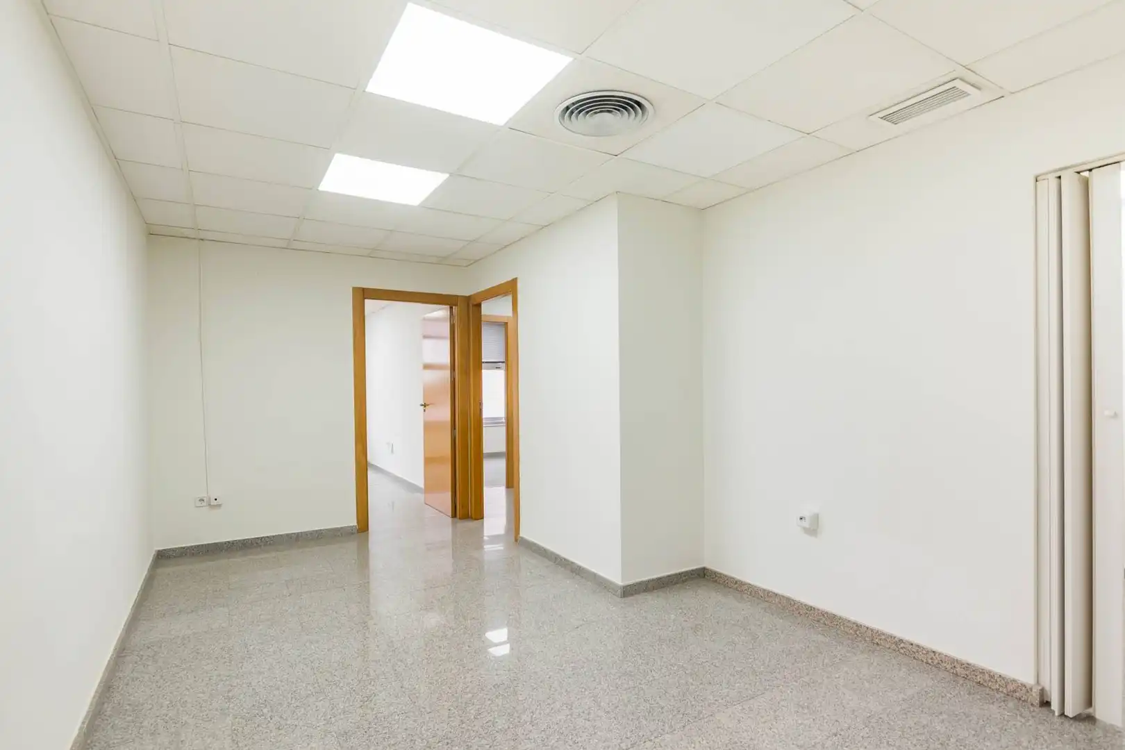 Oficina de lloguer a Pedanías Este, imagen 10