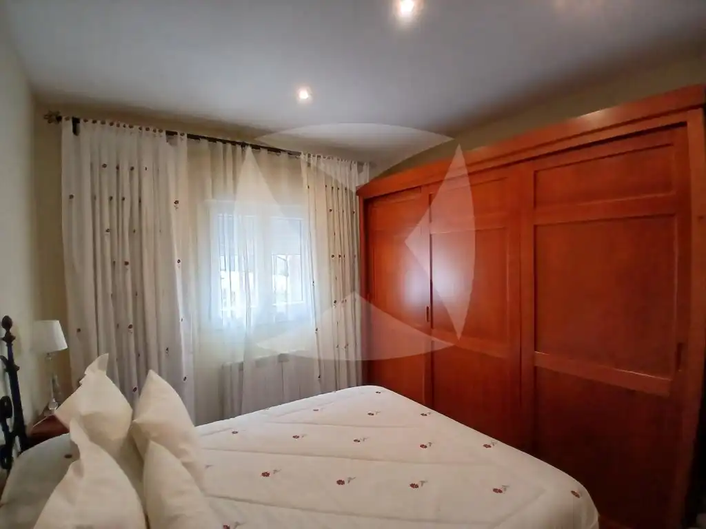 Habitación de Casa o chalet en venta en Badajoz con Aire acondicionado, Horno y Microondas