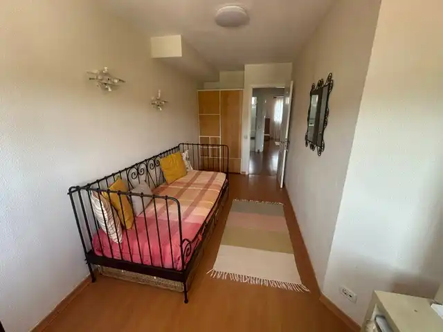 Dormitori de Casa adosada en venda en Arucas amb Jardí privat, Terrassa i Traster
