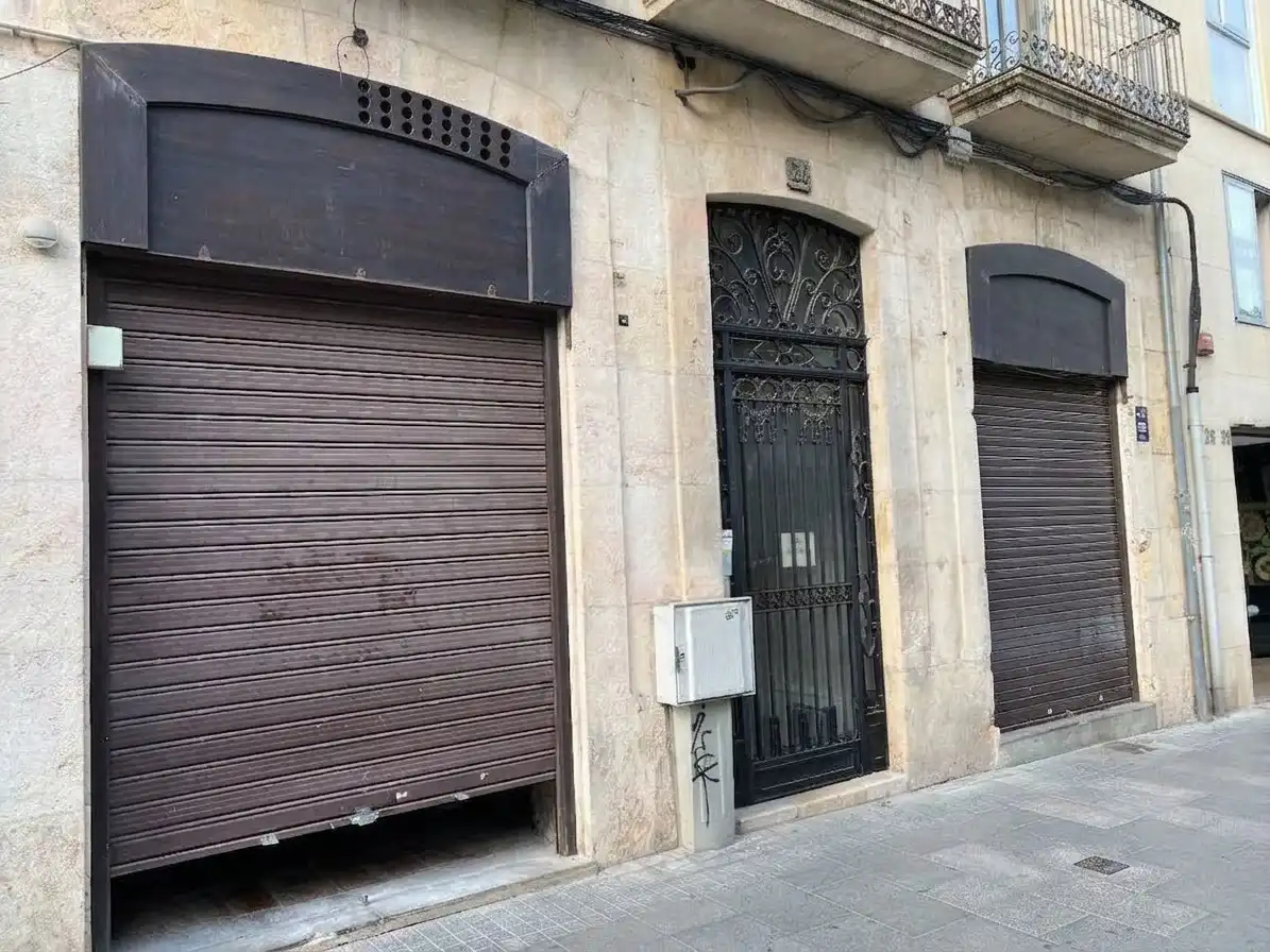 Local de lloguer en Eixample