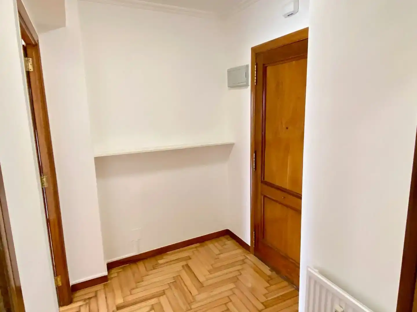Flat for rent in Vigo   with Parquet flooring and Storage room