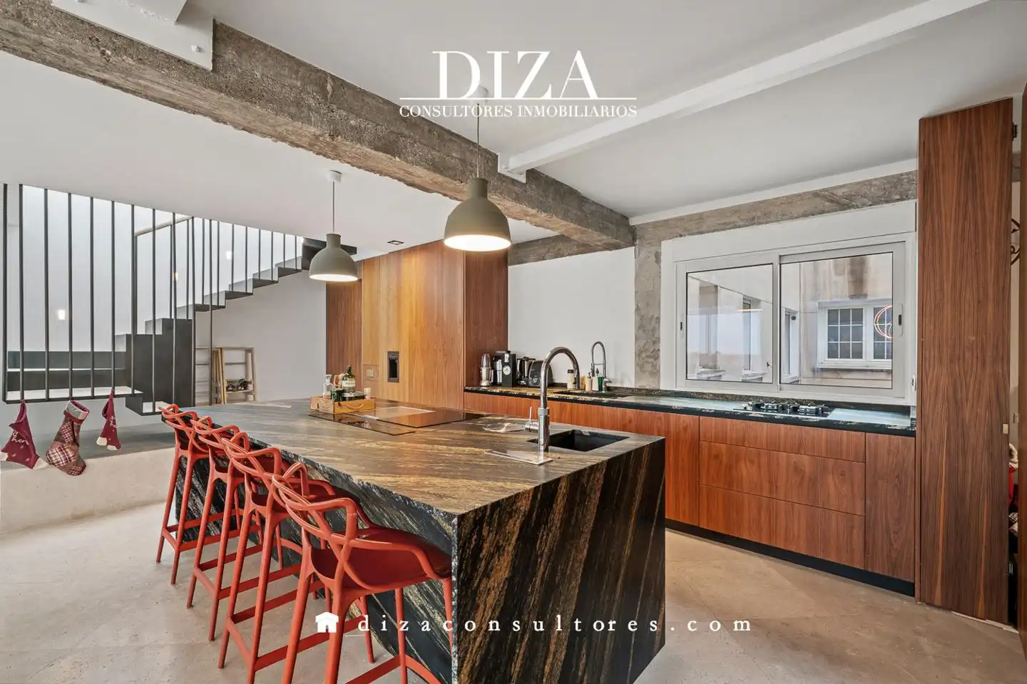 Kitchen of Attic for sale in Madrid  with Air Conditioner, Terrace and Storage room