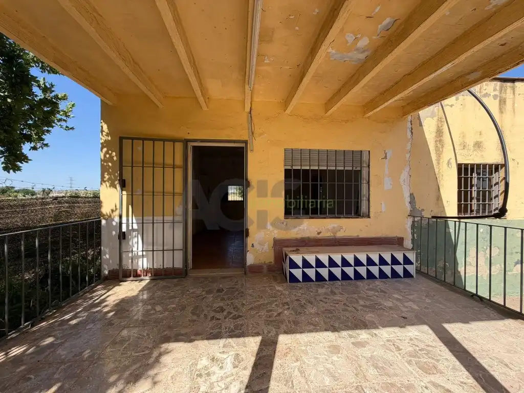Vista exterior de Finca rústica en venda en Carlet amb Jardí privat i Terrassa