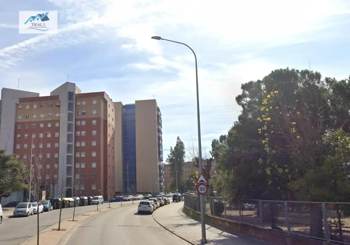 Flat with terrace for sale in Avenida FRANCESC TRABAL DE