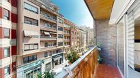 Vista exterior de Apartament en venda en  Valencia Capital amb Aire condicionat, Calefacció i Terrassa