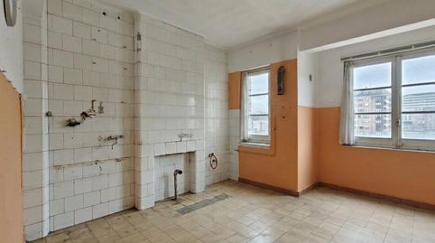 Foto 2 de Piso en venta en Calle Coronel Bobes, 30, Ciudad Naranco - Prados de La Fuente, Oviedo