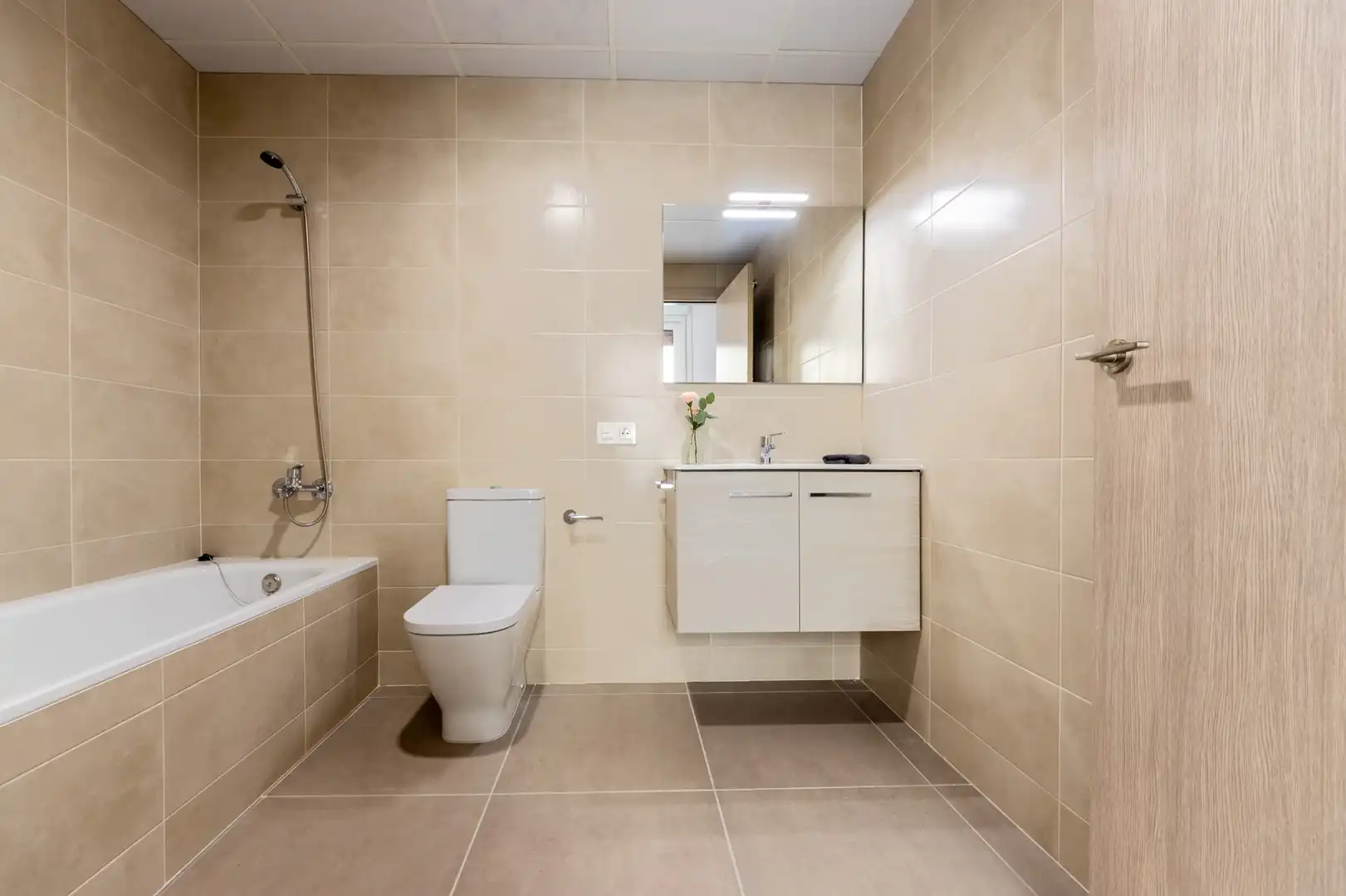 Baño de Piso en venta en Montblanc con Aire acondicionado, Calefacción y Terraza