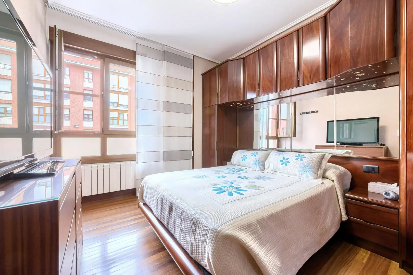 Habitación de Apartamento en venta en Barakaldo  con Calefacción, Trastero y Amueblado