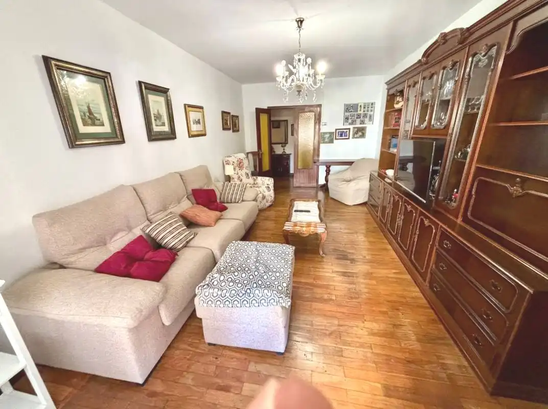 Flat for sale in Uribarri Kalea, Barrio de Uribarri