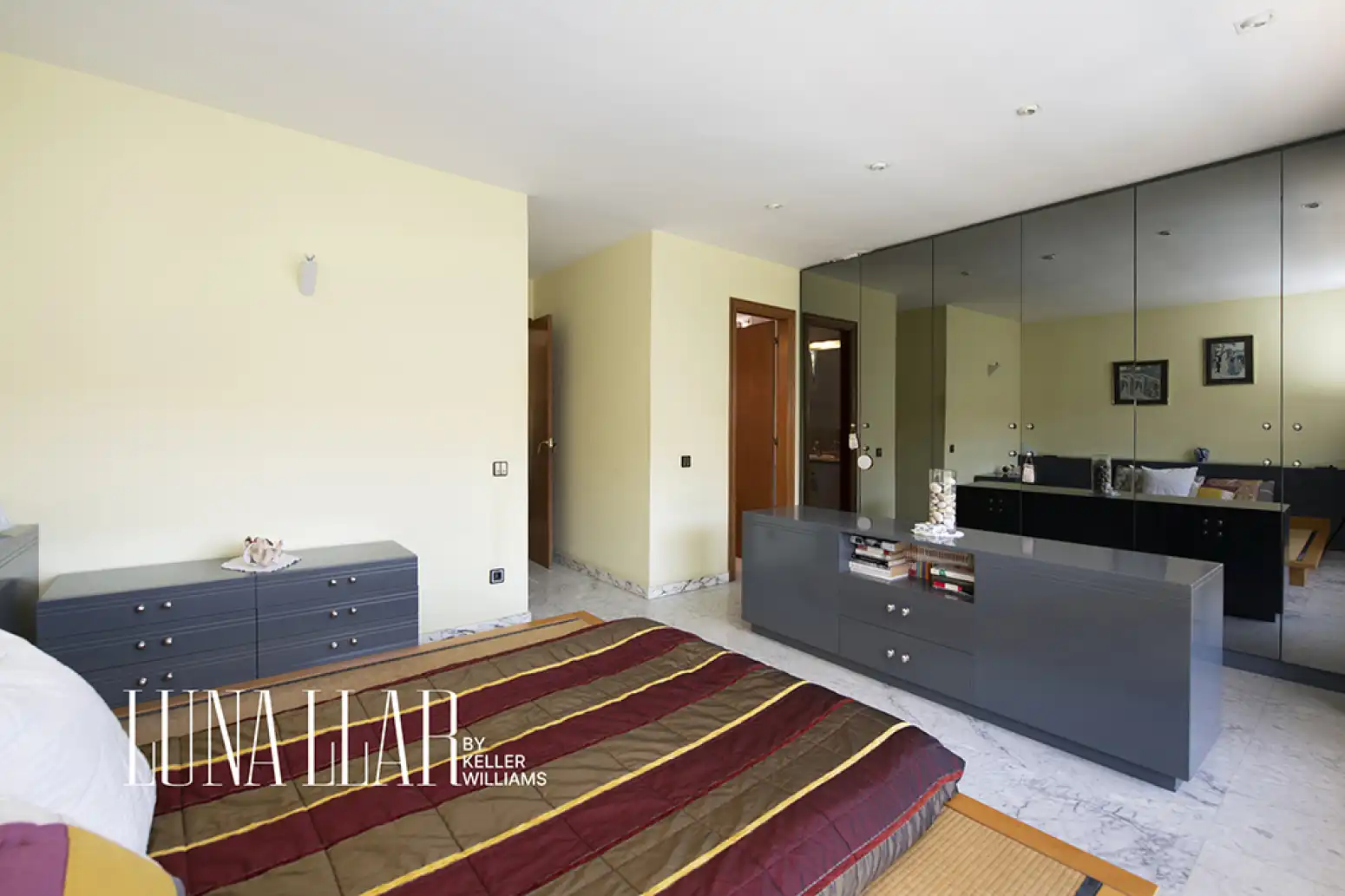 Bedroom of Houses for sale in Castelldefels  with Air Conditioner, Heating and Private garden