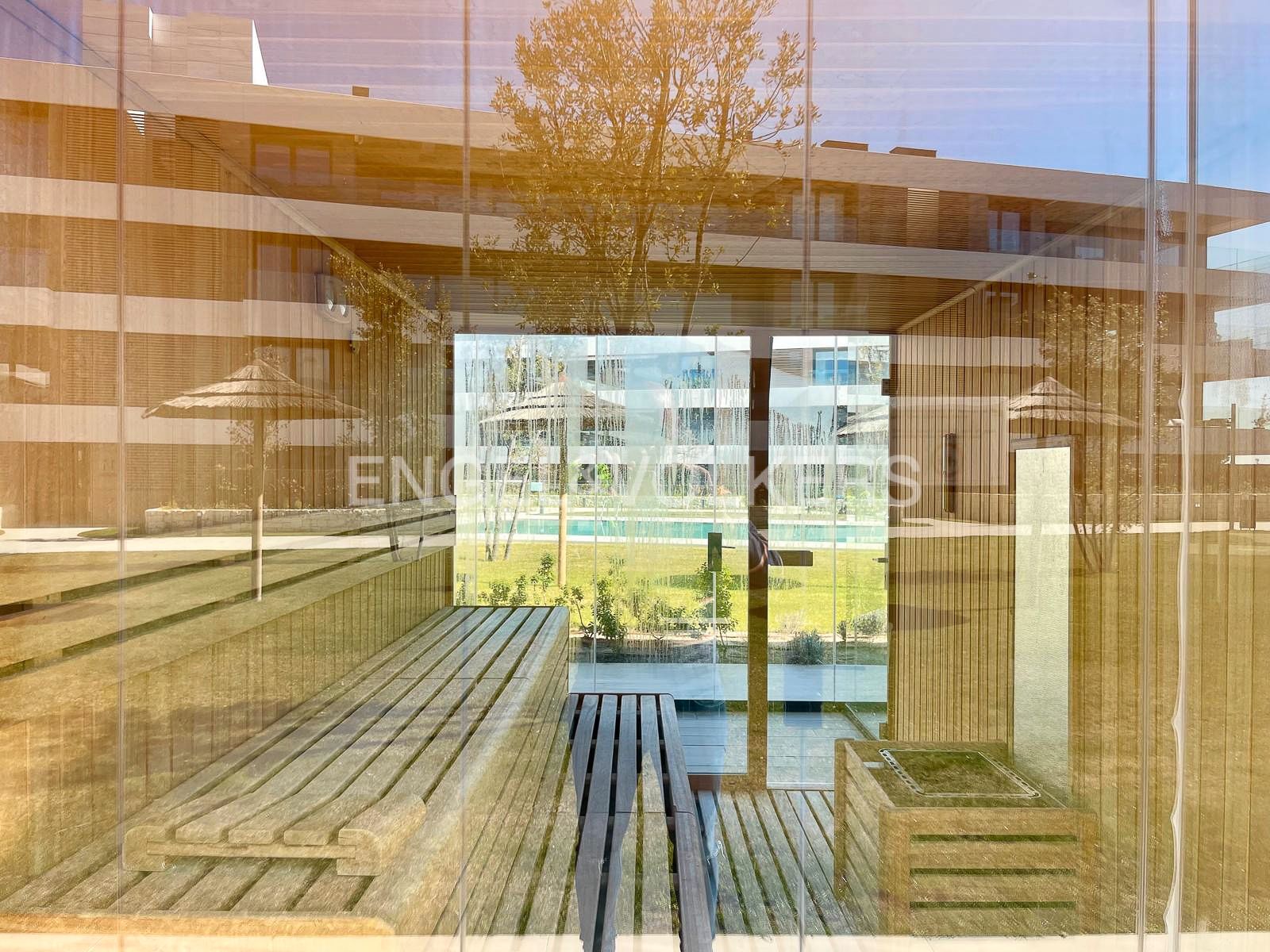 Vista exterior de Apartamento en venta en La Moraleja con Aire acondicionado, Calefacción y Terraza