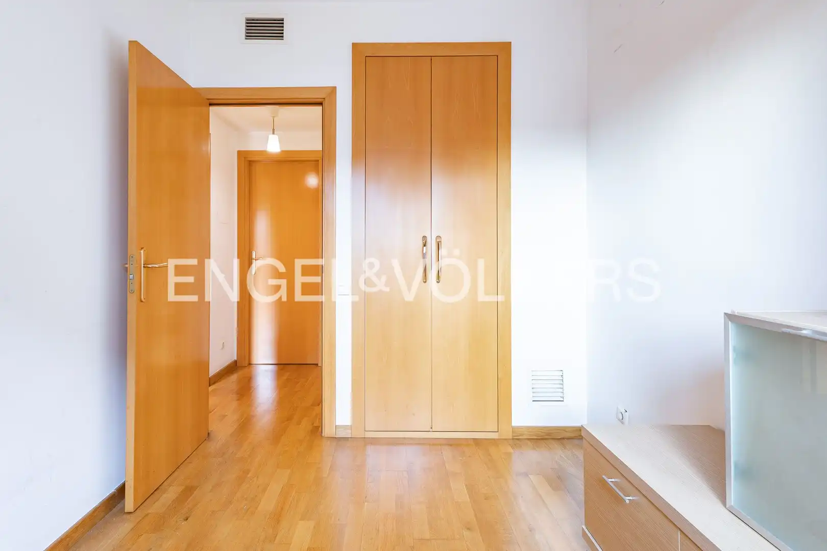 Flat for sale in Mataró  with Air Conditioner, Heating and Parquet flooring