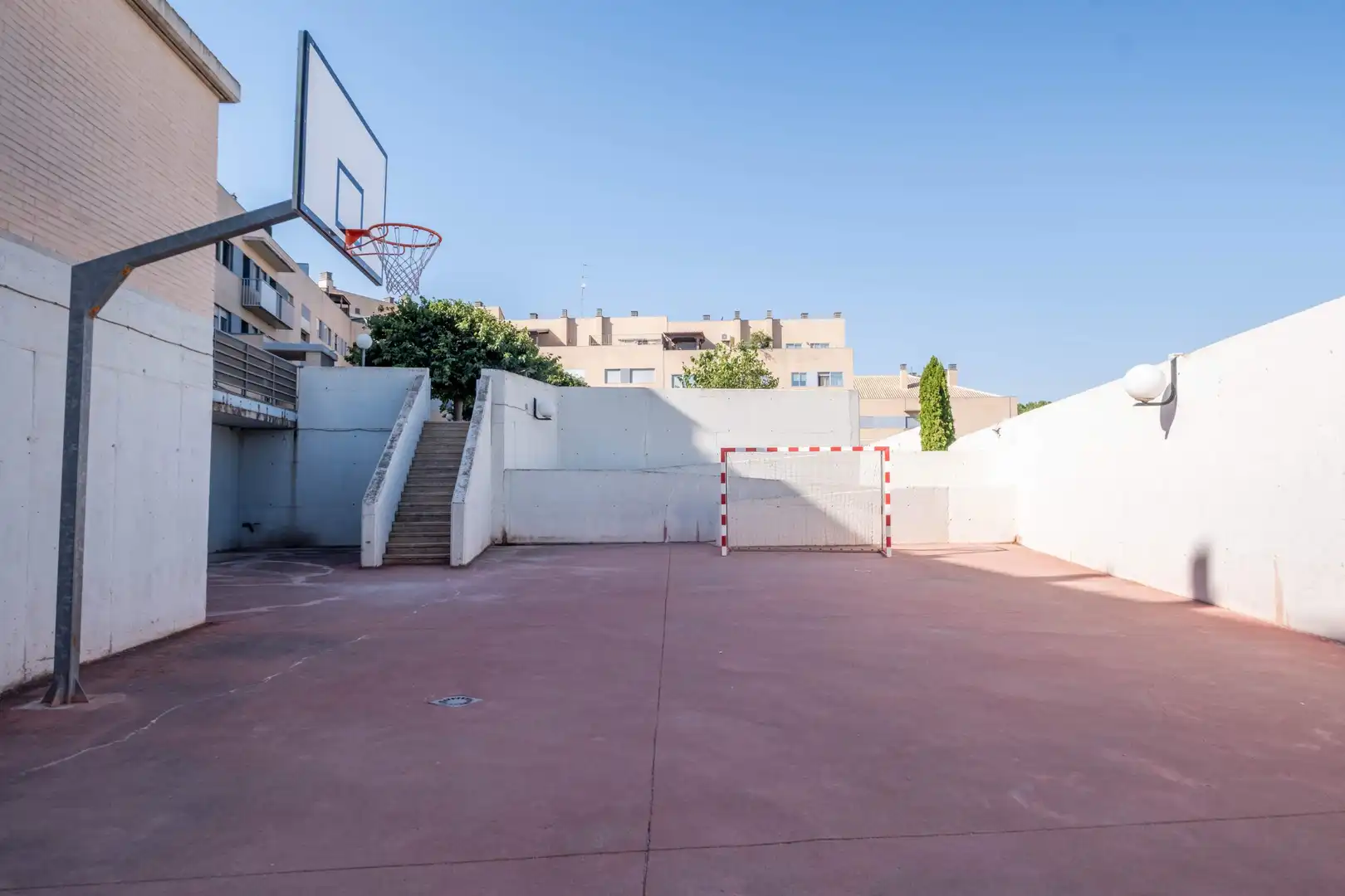 Piso con piscina en venta en Calle de Ramón y Cajal 70, imagen 8