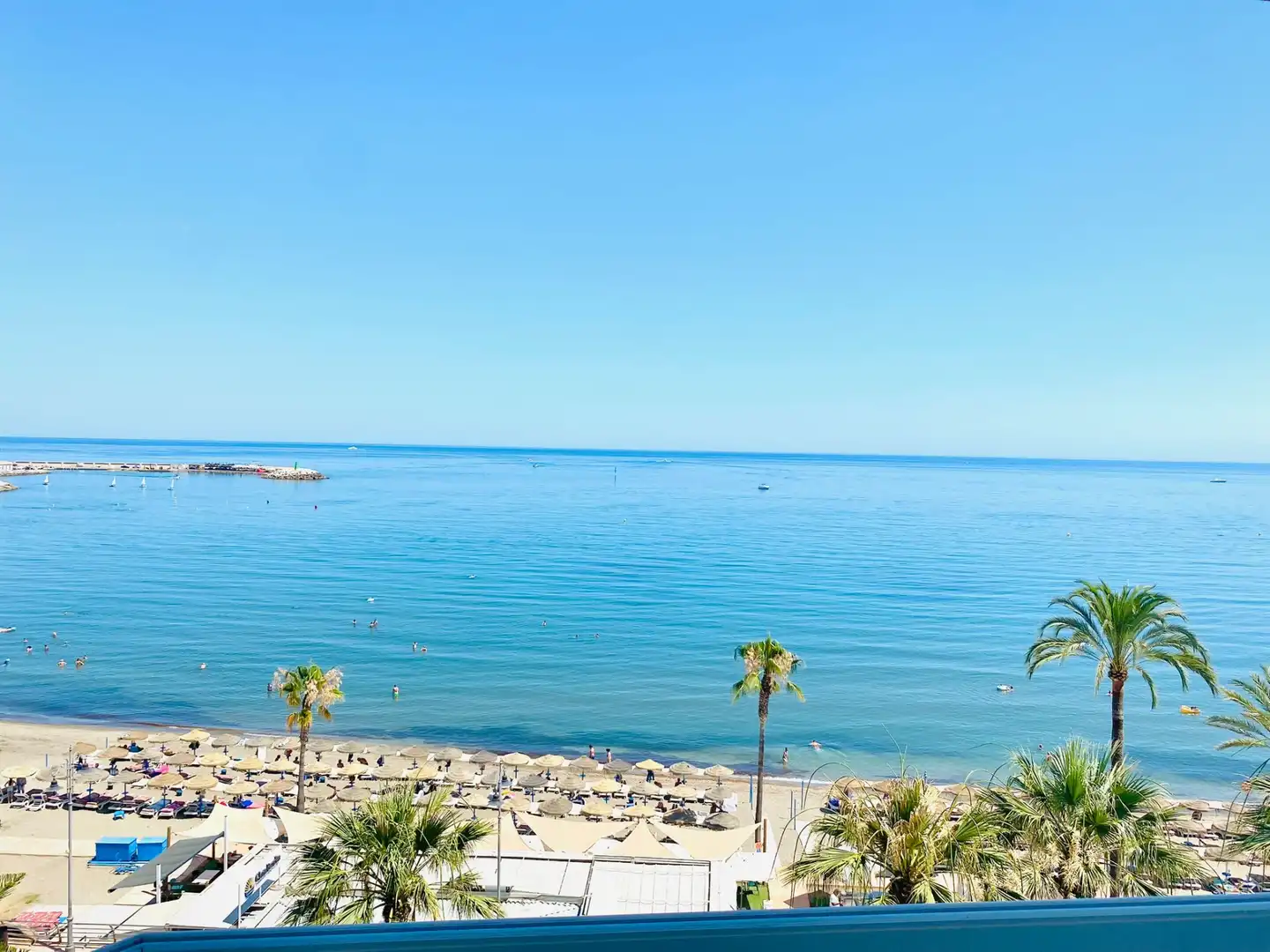 Schlafzimmer von Wohnung zur Miete in Benalmádena mit Klimaanlage, Terrasse und Möbliert