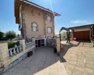 Exterior view of House or chalet for sale in Briñas  with Terrace and Swimming Pool