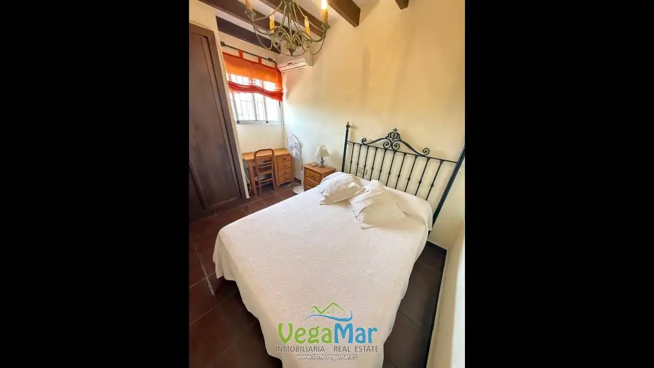 Habitación de Finca rústica en venta en Jete con Jardín privado, Terraza y Piscina