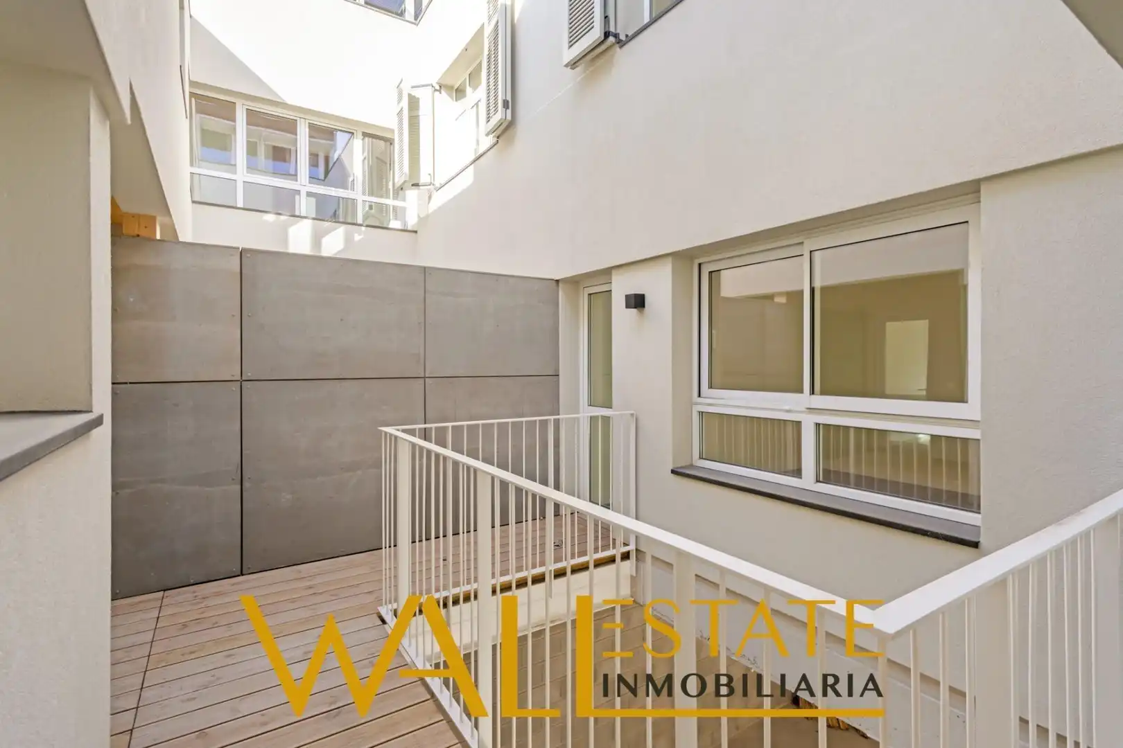 Terrassa de Casa o xalet en venda en Madrid amb Calefacció, Jardí privat i Terrassa