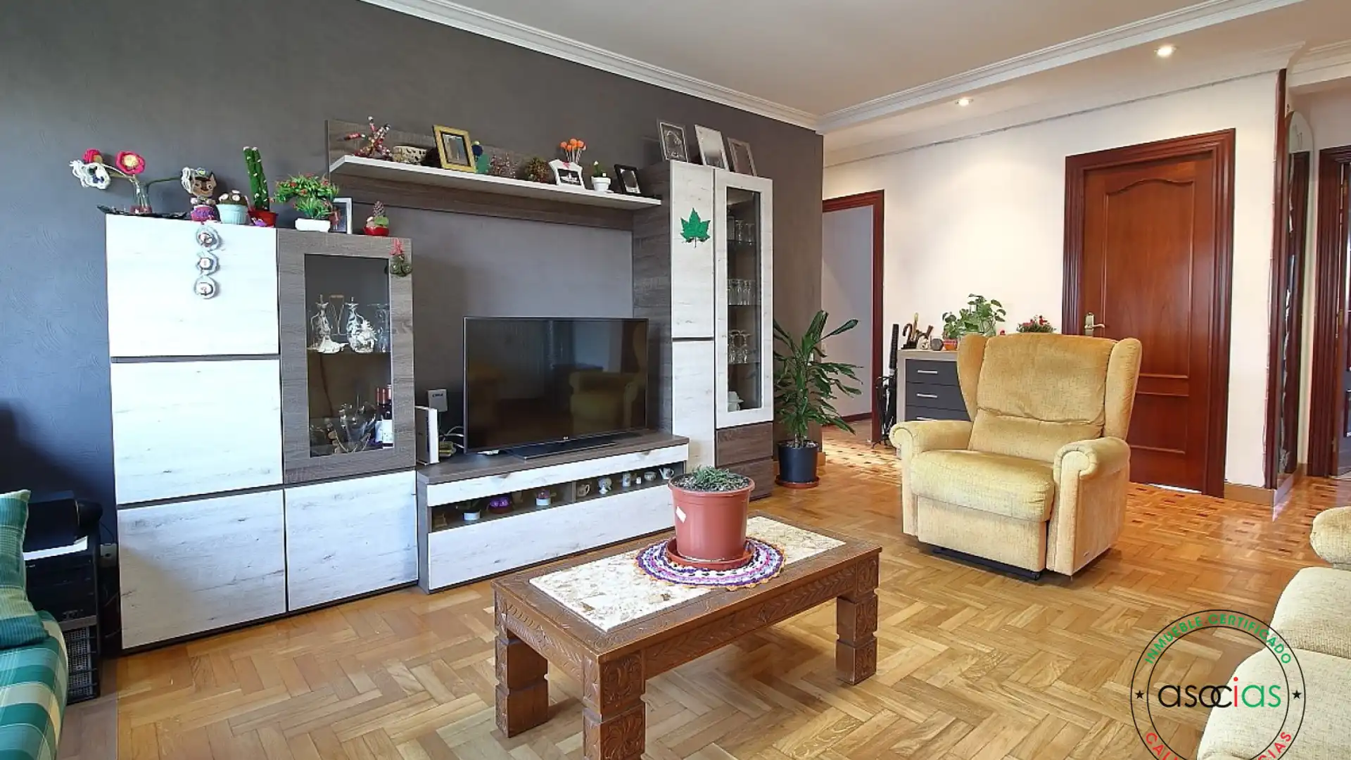 Sala de estar de Piso en venta en Gijón  con Calefacción y Parquet
