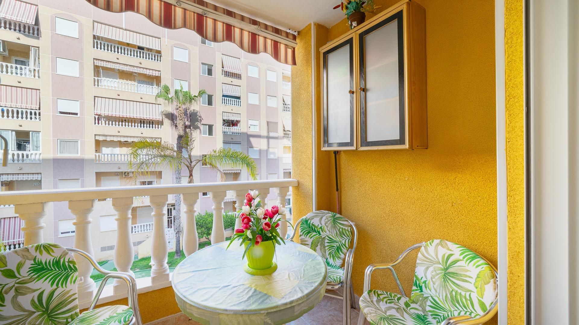 Terraza de Apartamento en venta en Torrevieja con Balcón