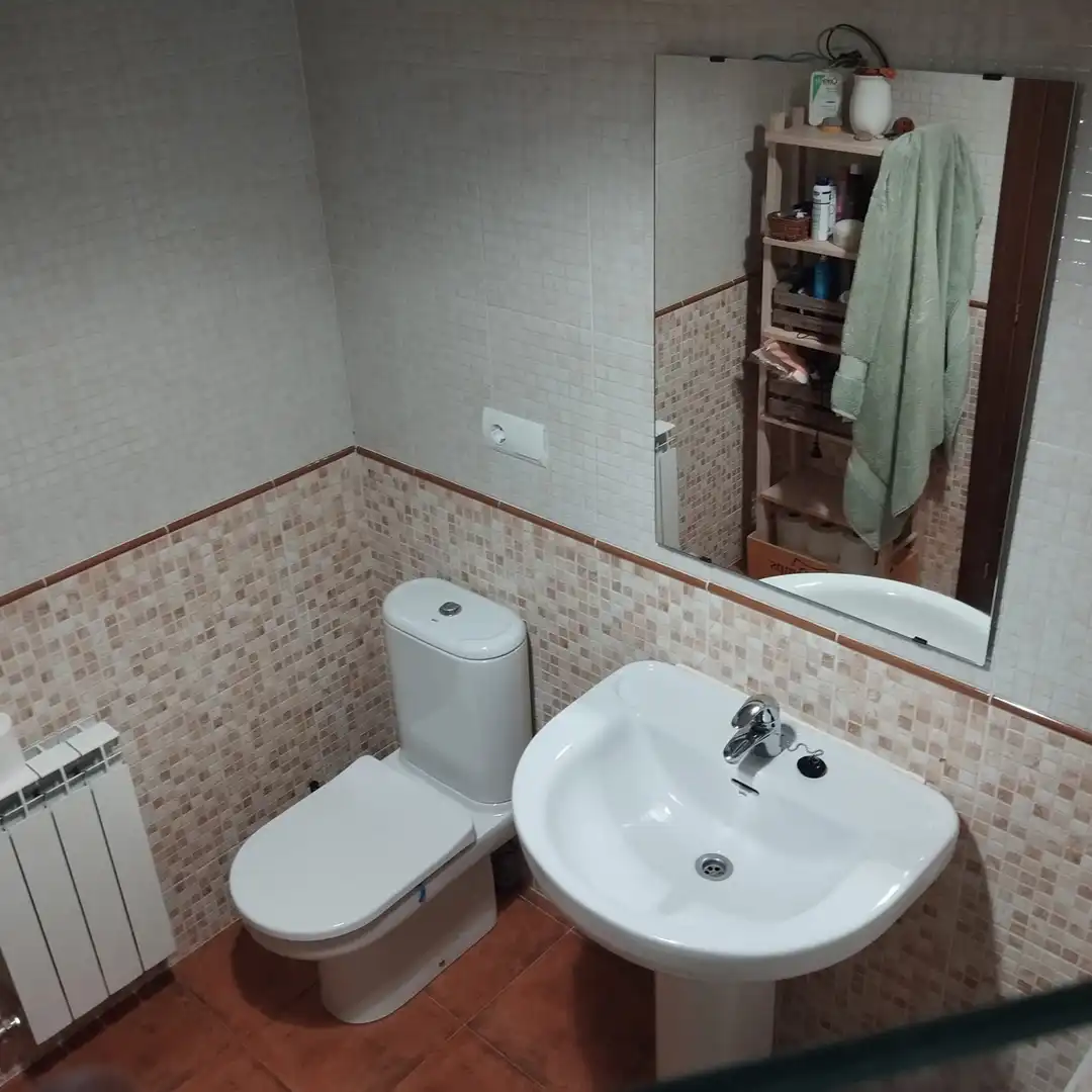 Baño de Piso en venta en Sojuela con Calefacción