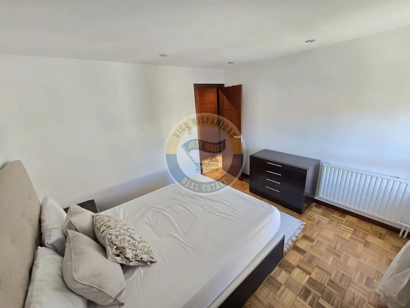 Bedroom of Flat for rent in Vigo   with Heating and Furnished