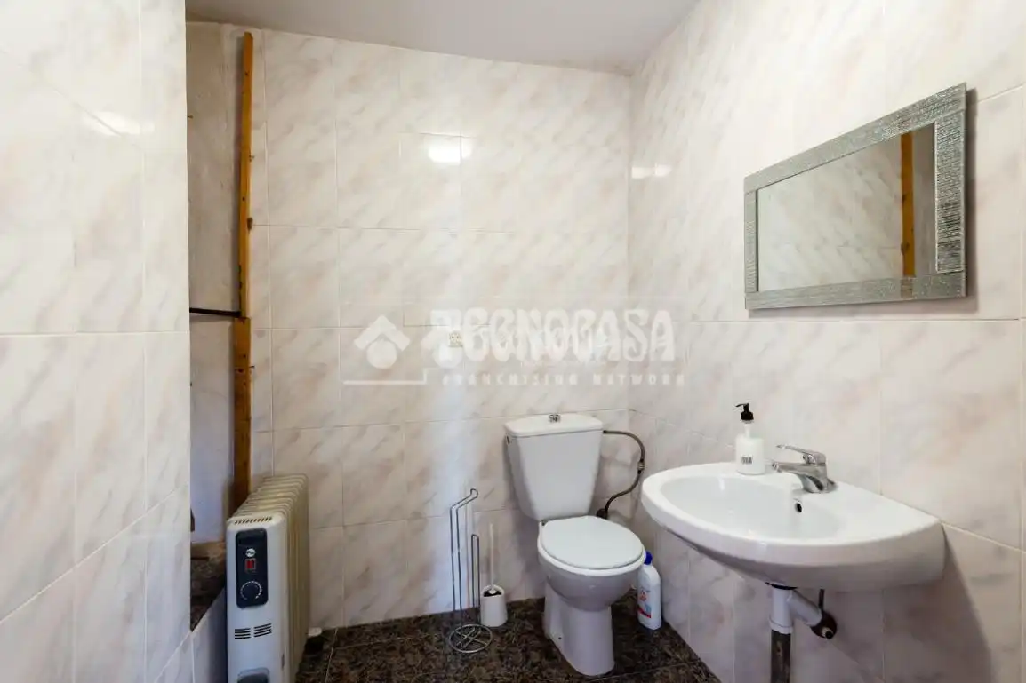 Baño de Casa o chalet en venta en Alcaucín con Terraza y Balcón
