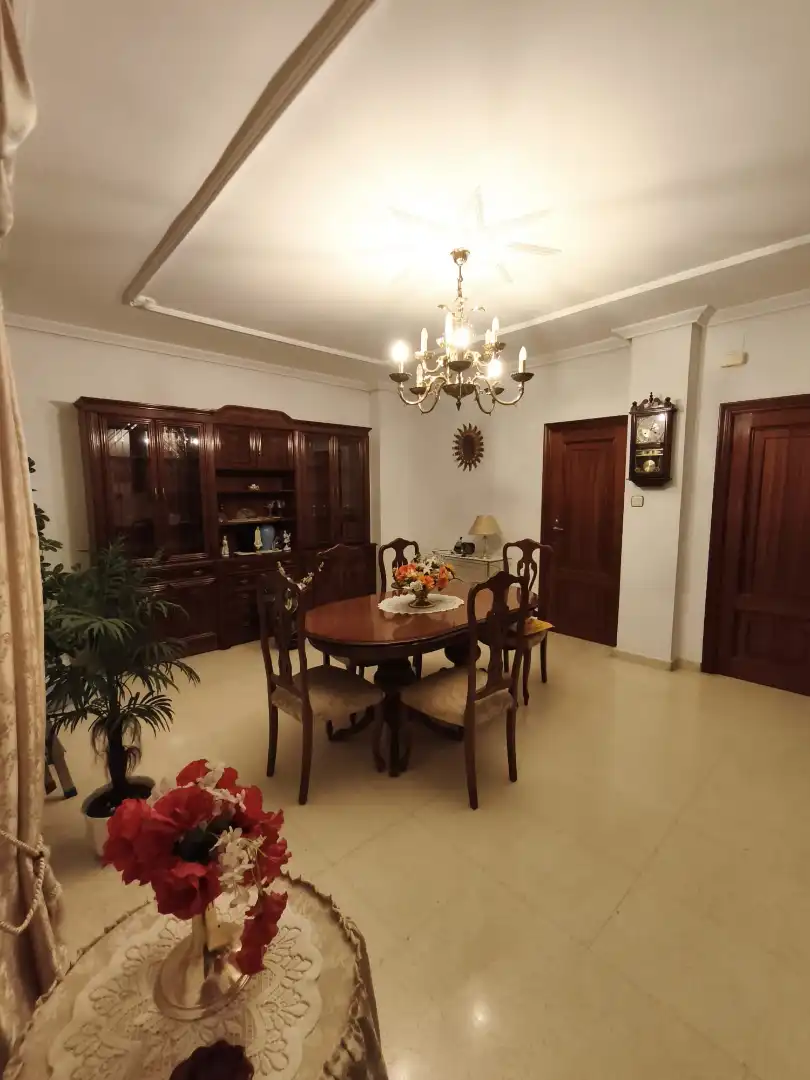 Comedor de Casa o chalet en venta en Sevilla con Terraza, Trastero y Amueblado
