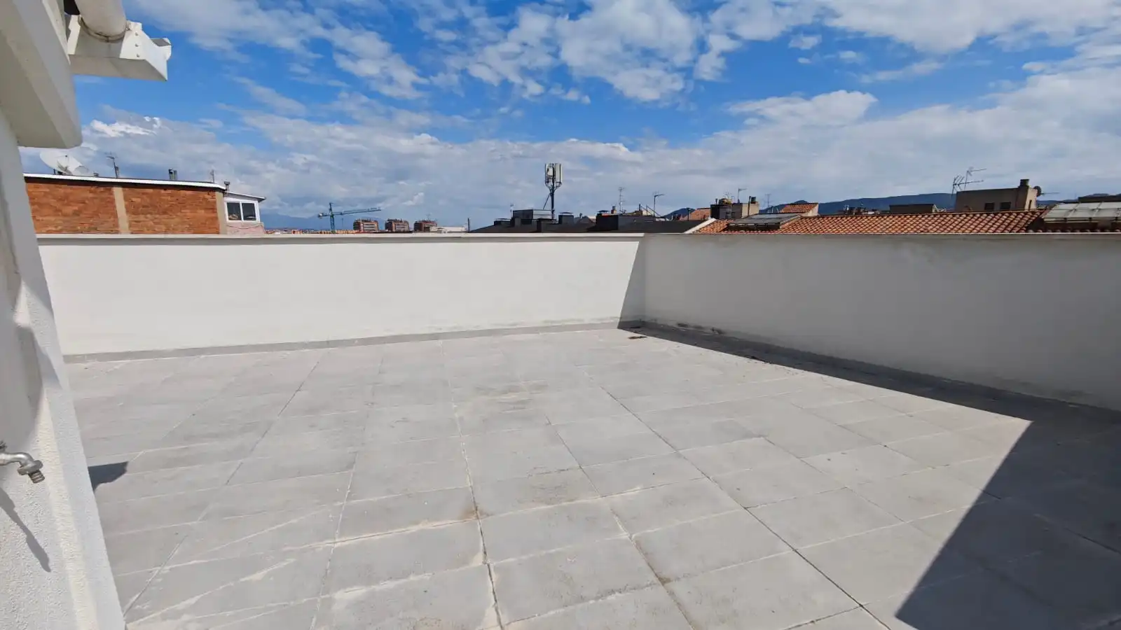 Dúplex amb terrassa en venda a La Llagosta, imagen 2