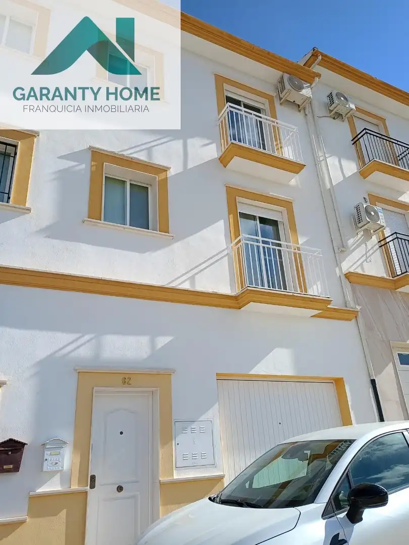 Vista exterior de Casa o chalet en venta en Rute con Aire acondicionado, Trastero y Balcón
