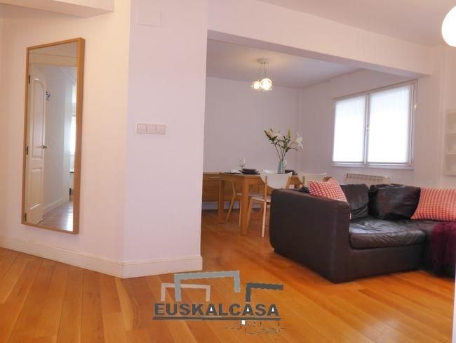 Living room of Flat for sale in Bilbao   with Heating