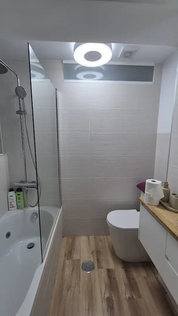 Bany de Apartament de lloguer en Campello pueblo