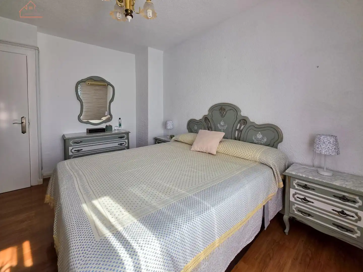 Habitación de Piso en venta en Fuenlabrada con Aire acondicionado, Calefacción y Amueblado