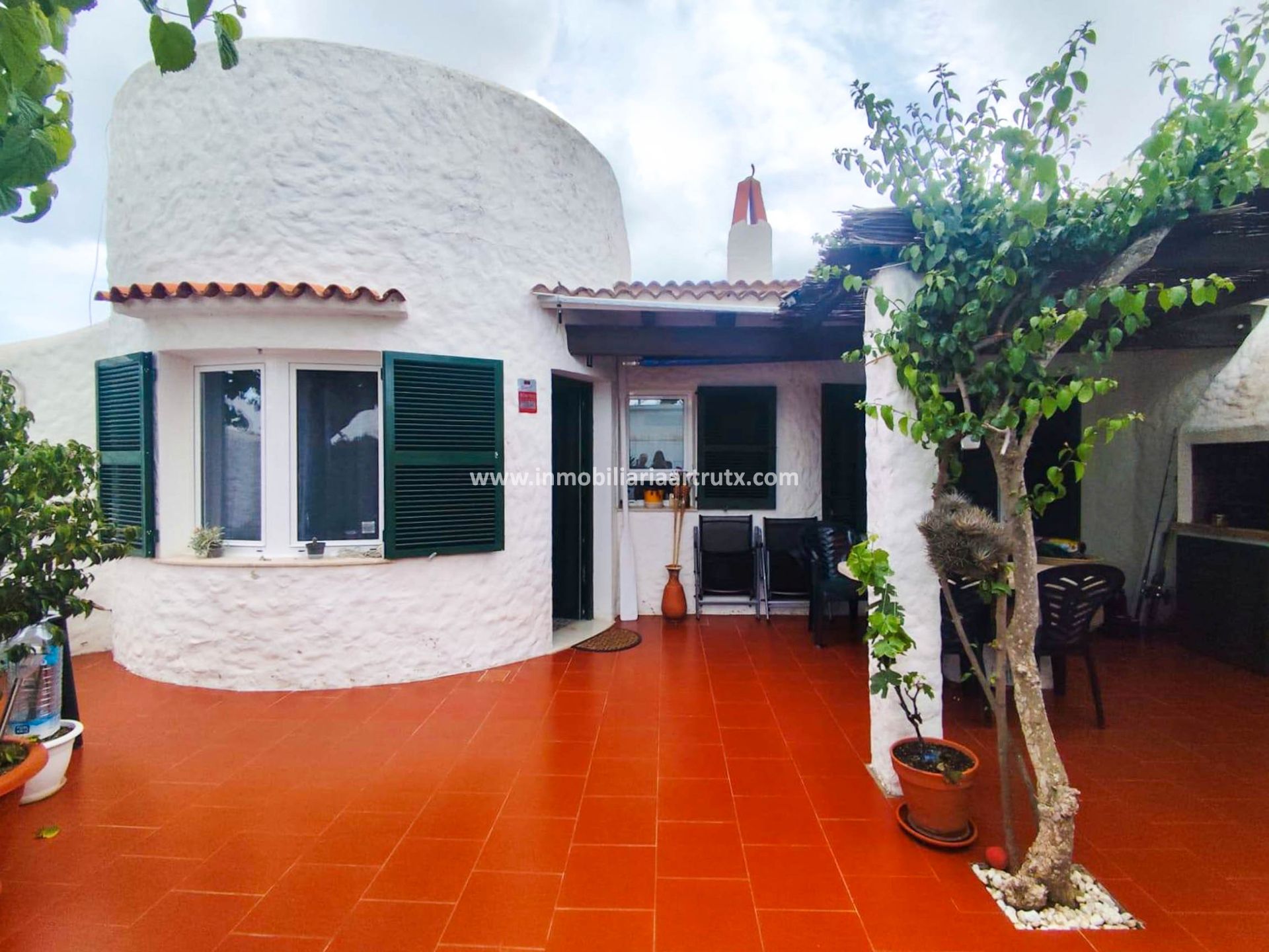 Vista exterior de Apartament en venda en Ciutadella de Menorca amb Aire condicionat, Moblat i Piscina comunitària