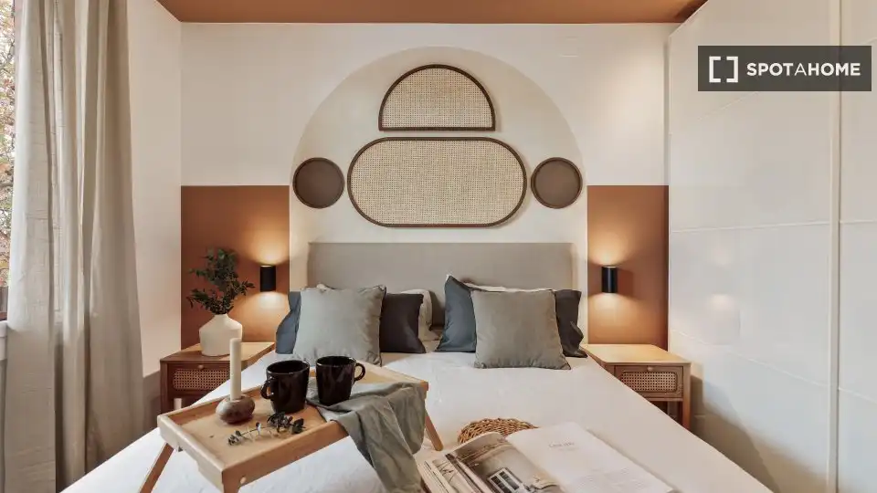Dormitori de Apartament per a compartir en Barcelona amb Aire condicionat, Terrassa i Moblat