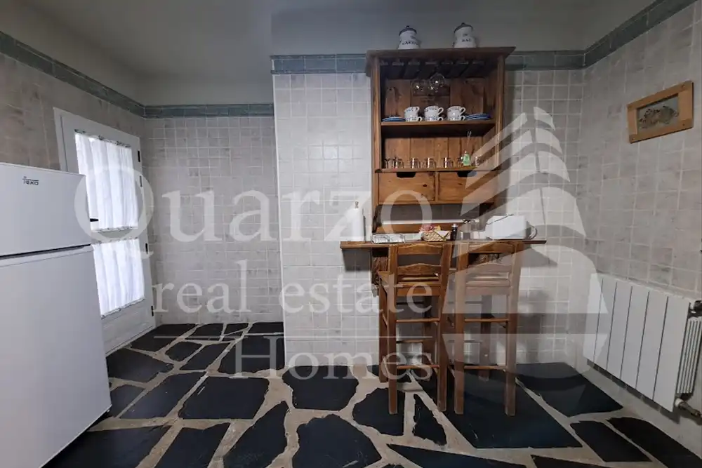 Houses for sale in Herrera de Alcántara  with Air Conditioner and Furnished