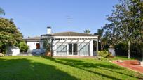 Vista exterior de Casa o xalet en venda en Cambrils amb Aire condicionat, Calefacció i Jardí privat