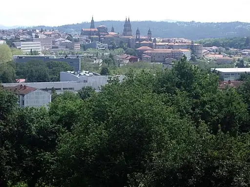 Vista exterior de Casa o xalet en venda en Santiago de Compostela  amb Aire condicionat, Calefacció i Terrassa