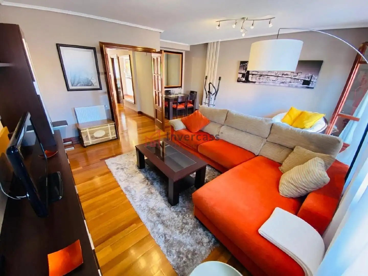 Sala de estar de Casa adosada en venta en Castro-Urdiales