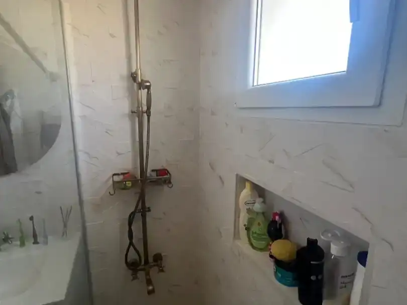 Bany de Pis en venda en Motril amb Aire condicionat, Moblat i Balcó