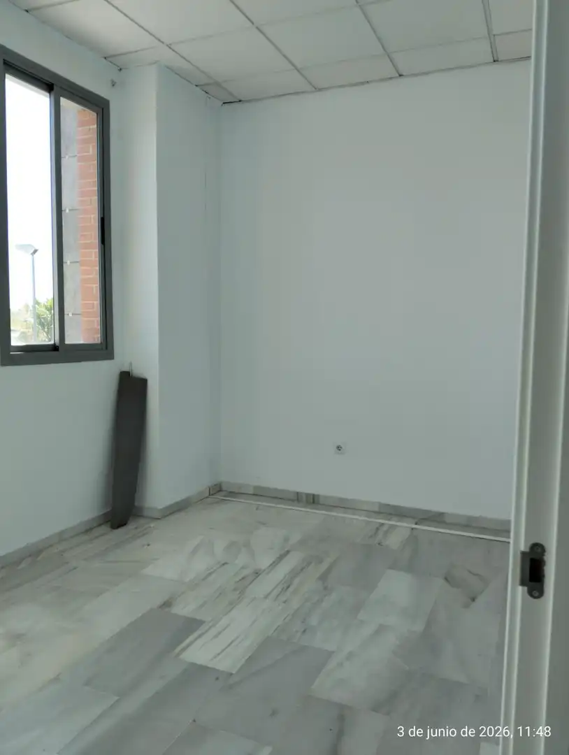 Office for rent in Montequinto