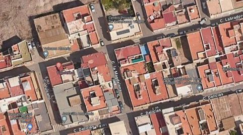 Foto 3 de Piso en venta en Calle Magdalena la, Los Molinos - Villa Blanca, Almería Capital