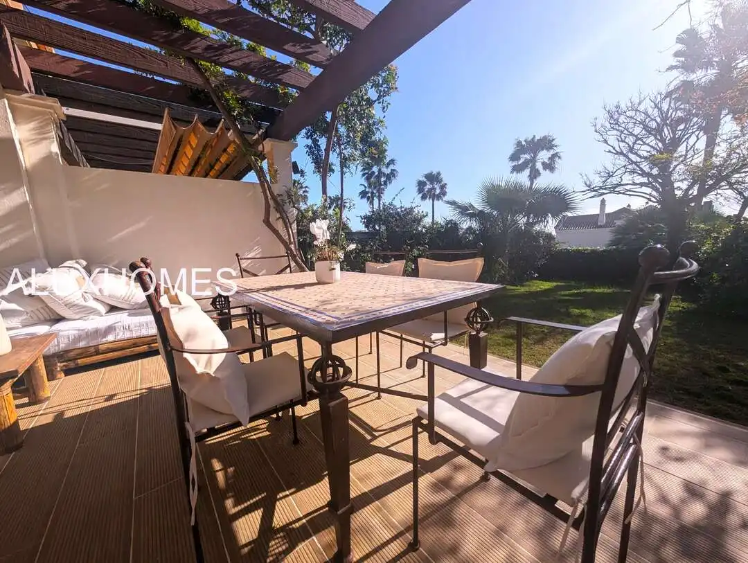 Jardín de Casa o chalet en venta en La Alcaidesa con Aire acondicionado, Calefacción y Jardín privado