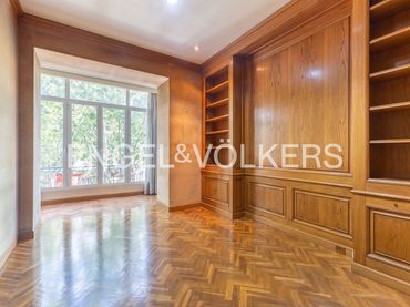 Piso con balcón en venta en Gran Via del Marqués del Túria