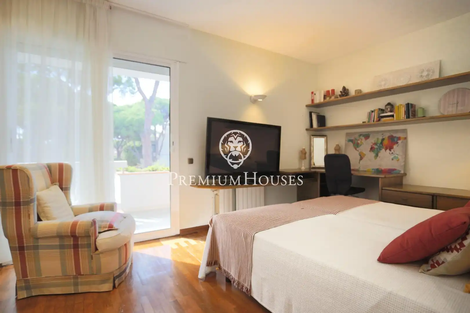 House with pool for sale in La Pineda, imagen 57