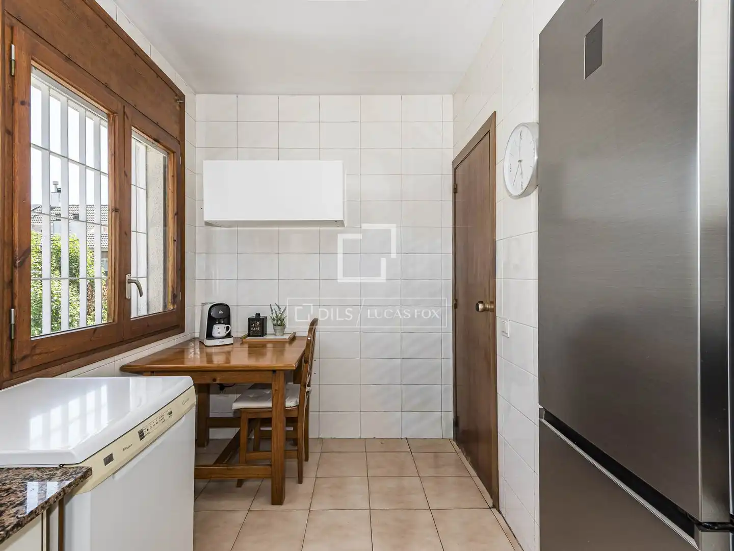 Cuina de Casa o xalet en venda en Sant Cugat del Vallès amb Aire condicionat, Calefacció i Jardí privat