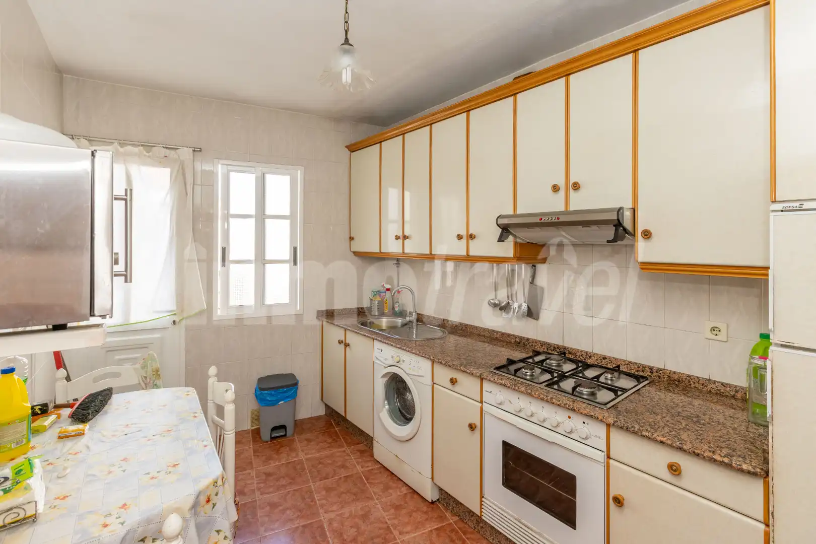 Cuina de Casa adosada en venda en Sanxenxo amb Terrassa, Moblat i Forn